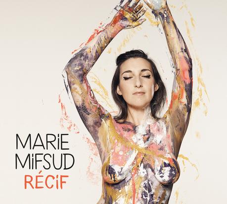 Marie Mifsud sur un air de jazz avec Récif, son nouveau disque