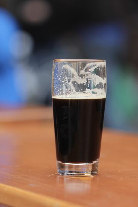 Craft beer – Chèvre au chocolat et au café “The Strong Black” – Hop Heroes
– Bière brune Pirate Brew