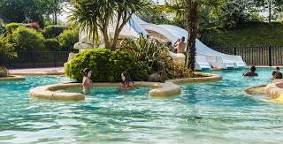 Le Camping Les Îles à Hudimesnil dans la Manche