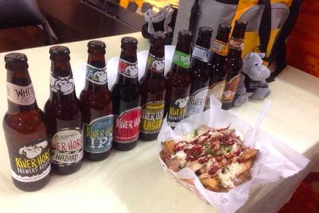 Info bière – Explorez les 4 meilleurs bars à bière économiques de Philadelphie
 – Mousse de bière