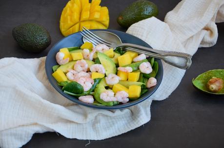 Salade de mâche avocat, mangue et crevettes Salade de mâche avocat, mangue et crevettes