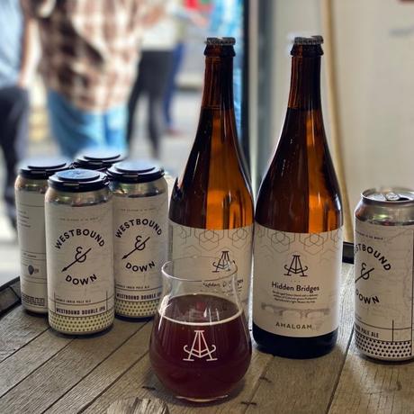 Bière artisanale – Westbound Biere de Garde – Westbound & Down | Des photos

 – Mousse de bière