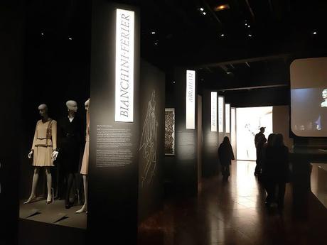 Exposition Yves Saint Laurent Haute Couture musée des tissus Lyon Région Auvergne Rhône Alpes