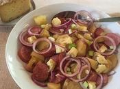 Salade pommes terre, saucisse fumée, oignon rouge tome Rhuys
