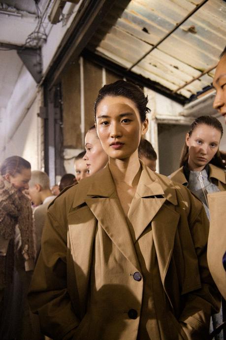 Backstage : le défilé Dawei automne-hiver 2020/2021 Backstage : le défilé Dawei automne-hiver 2020/2021