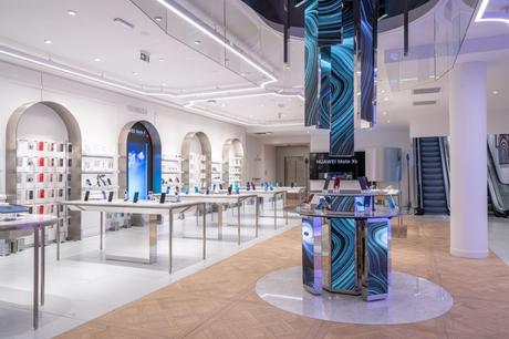 Huawei ouvre sa première boutique en France… à 850m seulement d’un Apple Store !