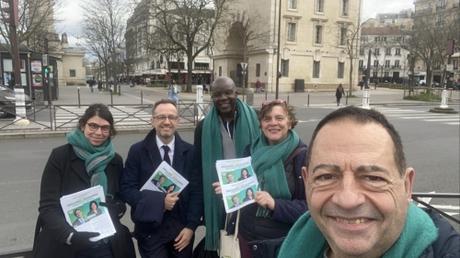 Déambulation sur le marché Nation de Paris 12 avec Emmanuel Grégoire