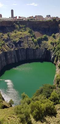 big hole (1) big hole (1)