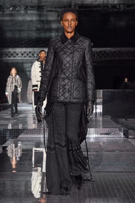 Burberry : l’Angleterre n’est pas si sage Burberry : l’Angleterre n’est pas si sage