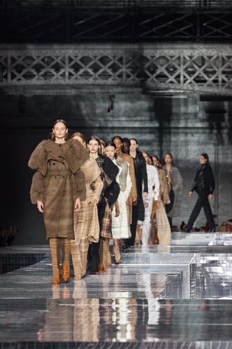 Burberry : l’Angleterre n’est pas si sage Burberry : l’Angleterre n’est pas si sage