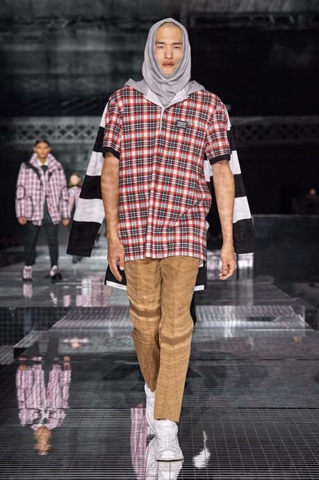 Burberry : l’Angleterre n’est pas si sage Burberry : l’Angleterre n’est pas si sage