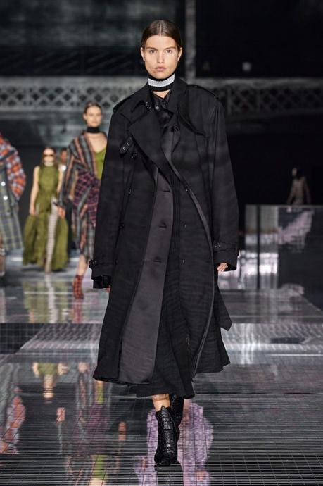 Burberry : l’Angleterre n’est pas si sage Burberry : l’Angleterre n’est pas si sage