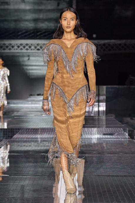 Burberry : l’Angleterre n’est pas si sage Burberry : l’Angleterre n’est pas si sage