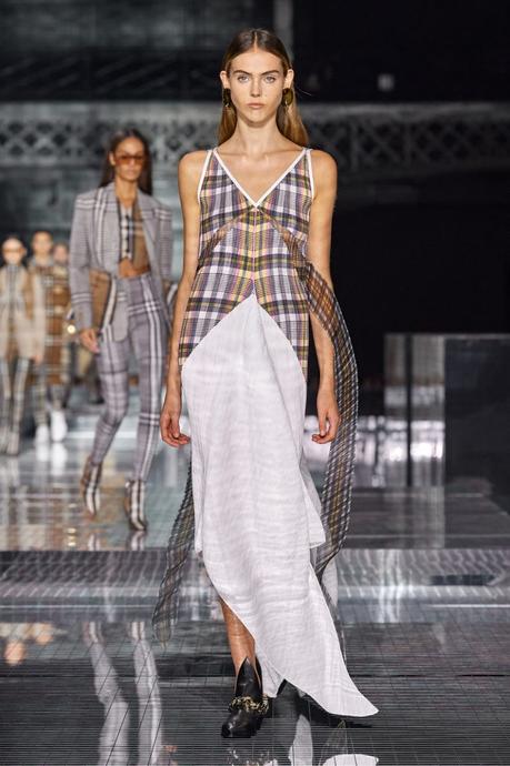 Burberry : l’Angleterre n’est pas si sage Burberry : l’Angleterre n’est pas si sage