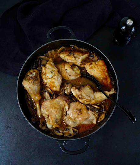 recette CAP , poulet en sauce , cuisine française , champignons 