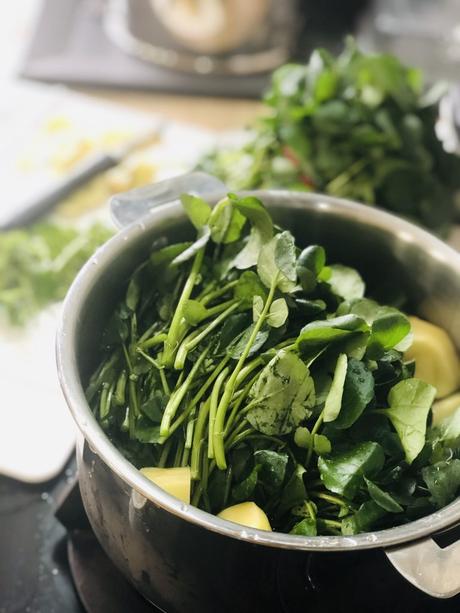 Potage cresson : soupe chaleureuse de mon enfance ! Souvenir de ma maman ! Potage cresson : soupe chaleureuse de mon enfance ! Souvenir de ma maman !