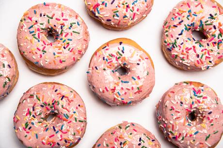 Craft beer – Un kit de quarantaine pour les amateurs de bière et de beignets est arrivé
 – Houblon