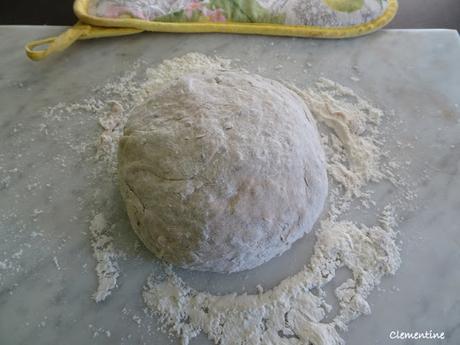 Pas envie de faire la queue devant la boulangerie ? Faites votre pain maison sans pétrissage et sans machine à pain