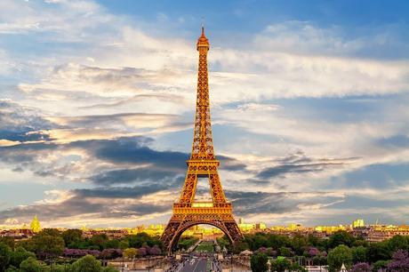 La guerre informationnelle sur le fait d’être français, plus édulcorée en 2020 Tour Eiffel, Paris, France, Voyage, Tour