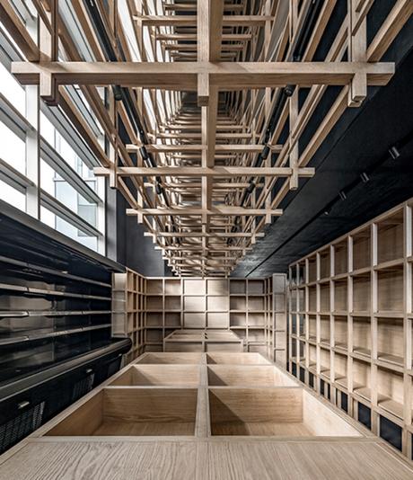 Tori Tori, un restaurant à l’architecture intérieur inspirée des armures de samouraïs Tori Tori, un restaurant à l’architecture intérieur inspirée des armures de samouraïs