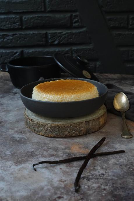 gâteau de riz au caramel et à la vanille dessert au lait et à la vanille , recette classique française , gâteau de riz