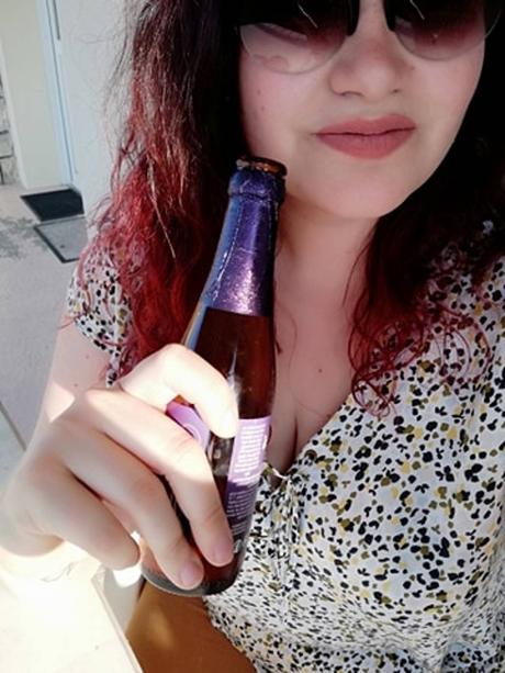 Craft beer – Voyages privés à Disneyland, sorties en discothèque et repas en famille: avec la couronne, la Fête des Berrichons est moins folle
– Mousse de bière Craft beer – Voyages privés à Disneyland, sorties en discothèque et repas en famille: avec la couronne, la Fête des Berrichons est moins folle
– Mousse de bière