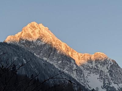 Mittenwald - UnterWettersteinSpitze von 6 bis 9 -  9 Bilder.