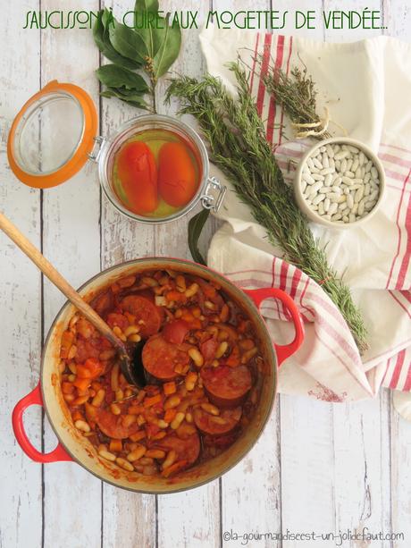 Cocotte de mogettes et saucisson à cuire