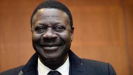 On l’embrasse et on le lui rend à Pape Diouf ... #Teamom