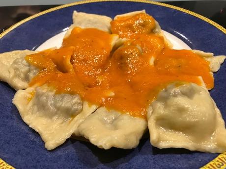 Raviolis frais maison: farce au boeuf et tomates confites séchées Raviolis frais maison: farce au boeuf et tomates confites séchées