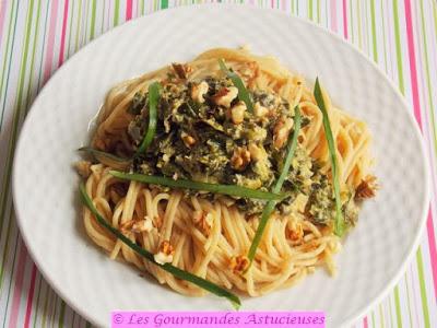 Sauce hyper savoureuse aux poireaux et aux noix (Vegan)