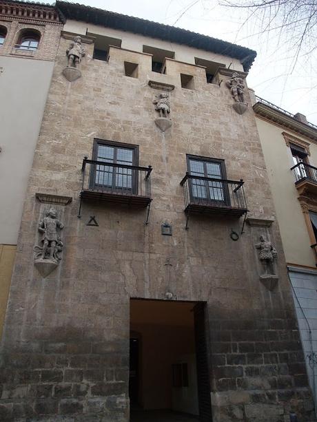 Por el arco de Elvira