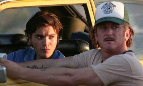 Emile Hirsch et le réalisateur Sean Penn
