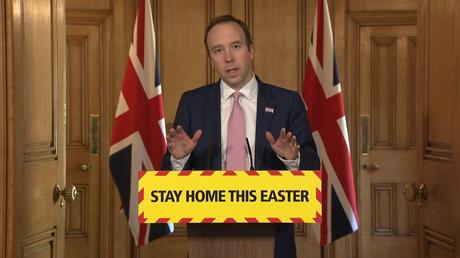 News bière – Coronavirus: de jeunes hommes buvant de la bière dans un parc jurent à une infirmière après avoir reçu l’ordre de déménager | UK News
 – Bière brune