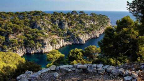 Succombez au charme des magnifiques criques rocheuses de Marseille à Cassis
