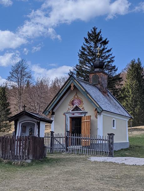 Maria Kapelle in Mittenwald- 7 Bilder - Maria consolatrix afflictorum