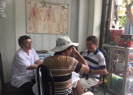 Docteur Cuong et la phytothérapie vietnamienne