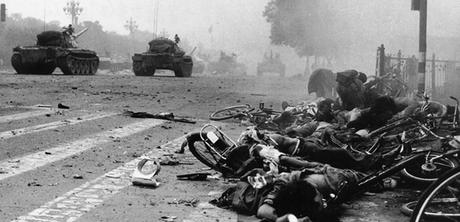 Il y a 30 ans, place Tiananmen, 15 minutes d'apocalypse en photos