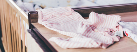 Une armoire minimaliste pour bébé