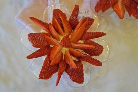 Salade de fraises et sa crème à la fleur d'Oranger, recette de Cyrille Lignac