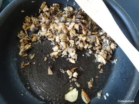 Magret de canard mariné, poêlée de cèpes et foie gras