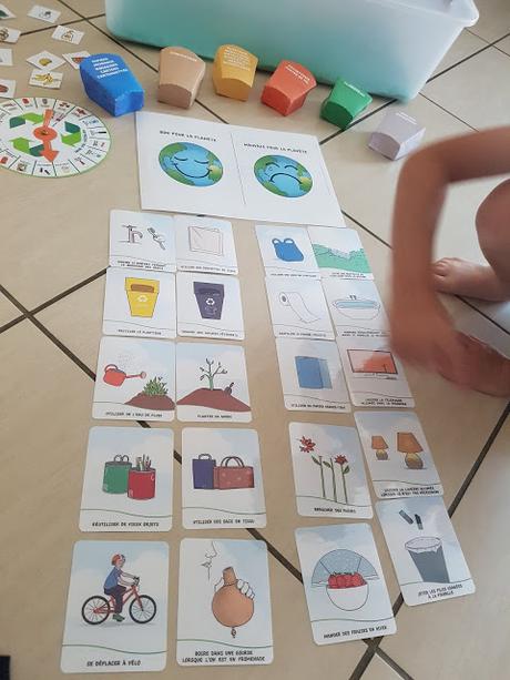 [EXPLORE THE UNIVERSE] Thème 5 : ECOLOGIE - JOUR DE LA TERRE Activités, documentaires, lectures