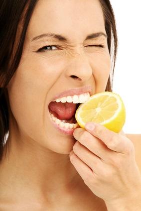 Certaines vitamines, minéraux et acides gras spécifiques ont un rôle clé à jouer pour aider notre système immunitaire à lutter contre COVID-19 Certaines vitamines, minéraux et acides gras spécifiques ont un rôle clé à jouer pour aider notre système immunitaire à lutter contre COVID-19