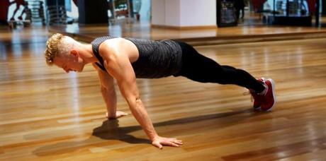 pseudo planche push up 