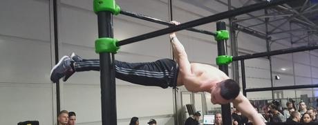 one-arm-back-lever