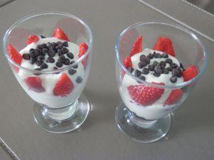 Tiramisu à la fraise et à la ricotta (tout léger) Tiramisu à la fraise et à la ricotta (tout léger)