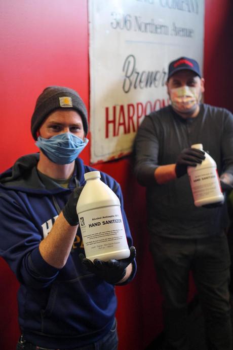 Info bière – Lorsque vous avez besoin d’un désinfectant pour les mains plus que de la bière
 – Bière noire