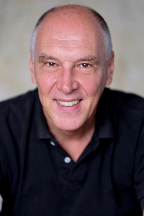 La liste alpha - Phil Smans ♥♥♥♥ 216 – Portrait du jour : Phil Smans, l’auteur de “La liste ...