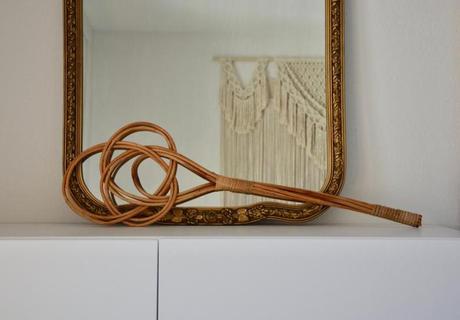 Les batteurs de tapis, objet antique devenu moderne Les batteurs de tapis, objet antique devenu moderne