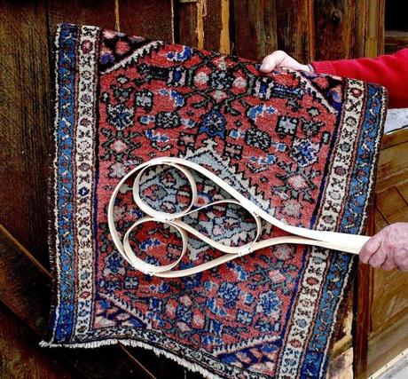 Les batteurs de tapis, objet antique devenu moderne